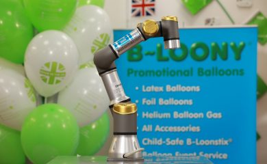 Gold Edition Universal Robot
