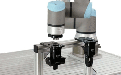 GRIP automatic tool changer for Universal Robots cobots.
